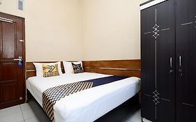 Hotel O Solo Point Guest House Syariah